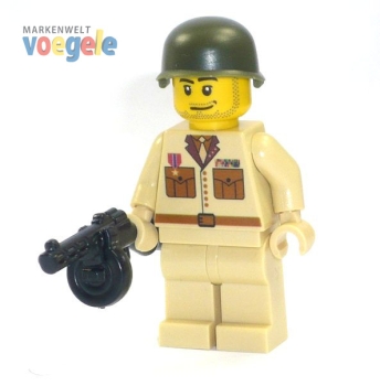 Custom Figure CustomBricks U.S. officier tan with  PPSh - 41 made of LEGO bricks