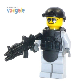 Custom Figure SWAT Police with weapen and much accessories made of LEGO bricks (Mini5.)