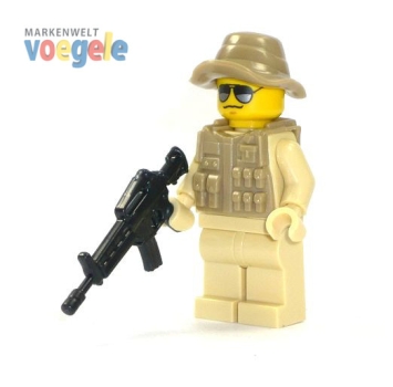 Custom Figure SWAT Police with weapen and much accessories made of LEGO bricks (Mini7.)