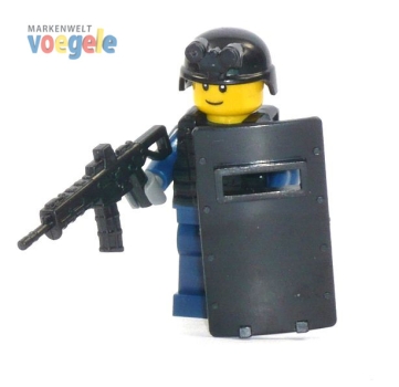 Custom Figure SWAT soldier with CombatBrick weapen and much accessories made of LEGO bricks blue