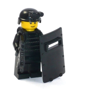 Custom Figure SWAT soldier with CombatBrick weapen and much accessories made of LEGO bricks
