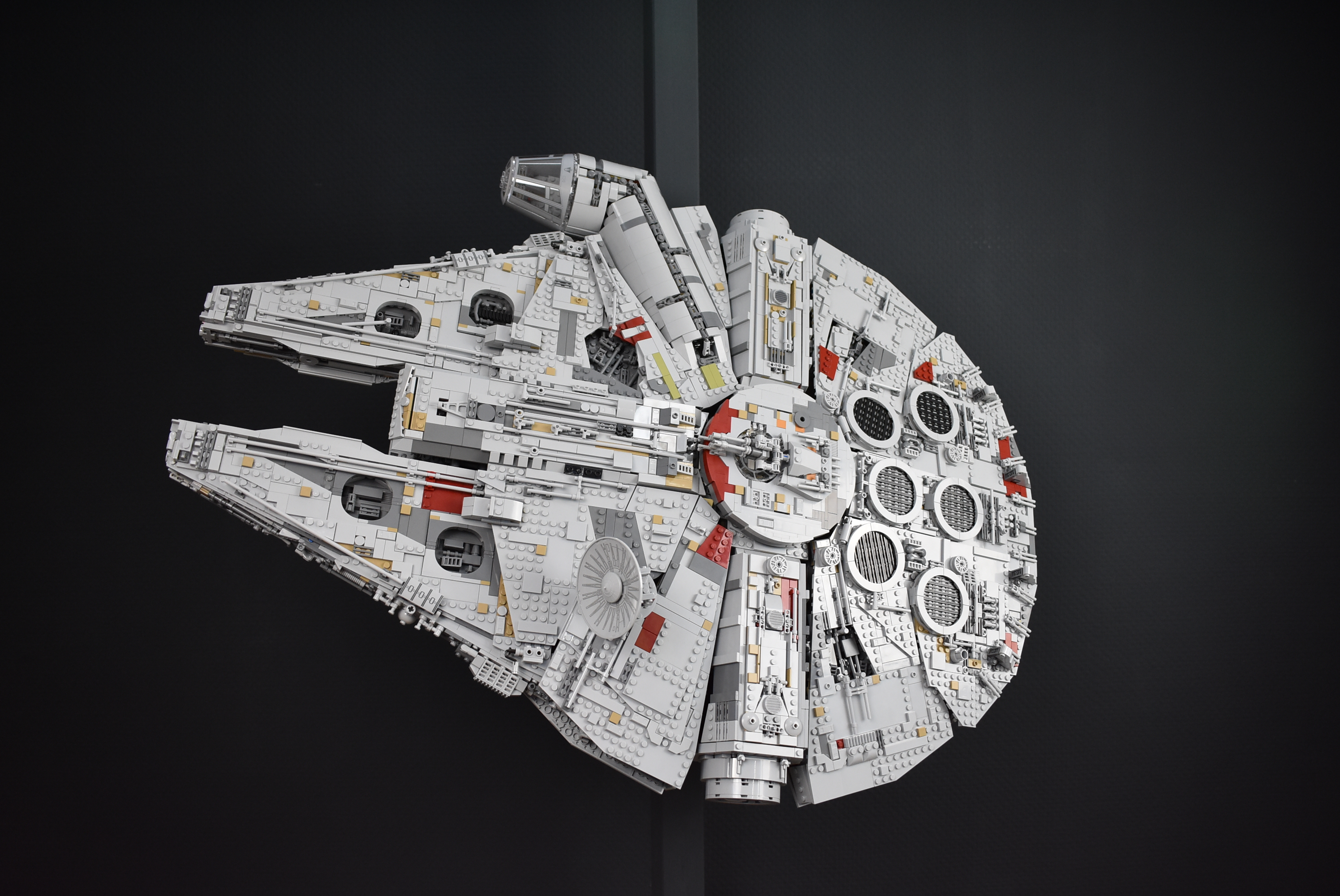 lego millennium falcon 75192 wall mount
