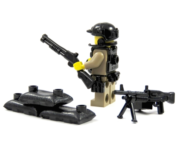 Custom Figure US soldier special unit made of LEGO® parts with custom accessory weapon