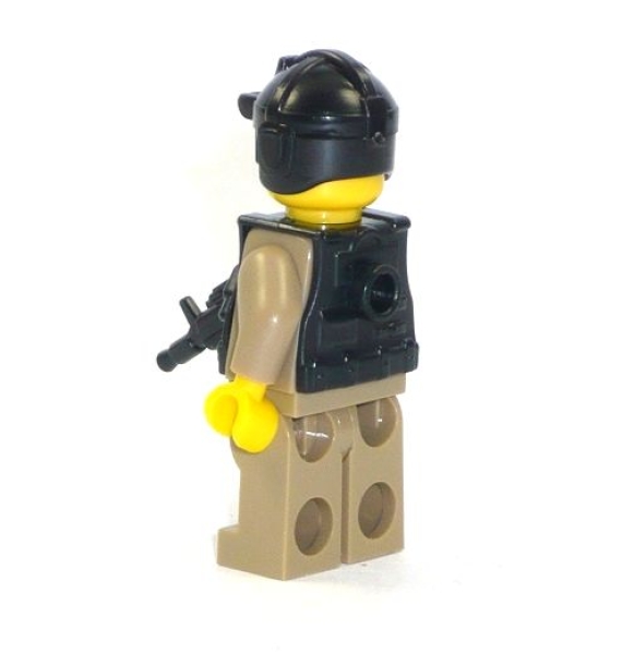 Custom Figure SWAT Police with weapen and much accessories made of LEGO bricks (Mini8.)