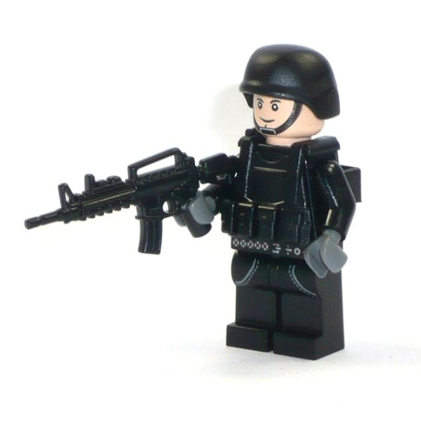 Custom Figure US SWAT Soldier with Gun made of LEGO bricks