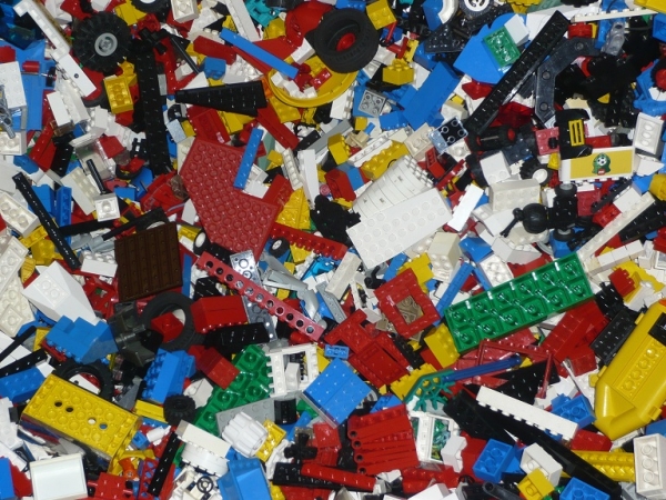 100 PIECES OF USED RANDOM LEGO MIXED LOT 